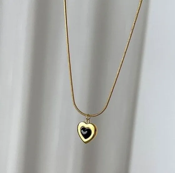 Black Heart Necklace - Image 3