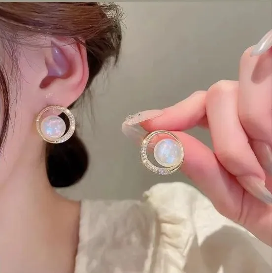 Mermaid Pearl Round Stud Earrings