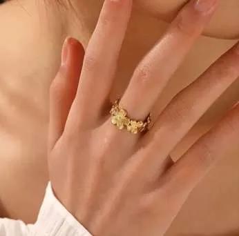 Textured Flower Bunch Ring - Image 5